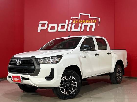 TOYOTA HILUX 2.8 D-4D TURBO DIESEL CD POWER PACK 4X4 MANUAL